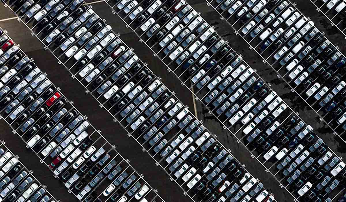 Tax Cut Benefits Contractors With More Building Maintenance Jobs