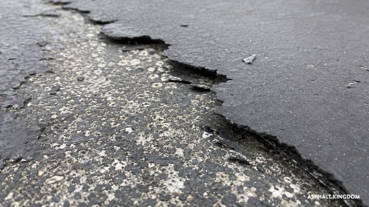 Driveway Sealer Problems: How to Diagnose and Fix a Bad Sealcoat Job